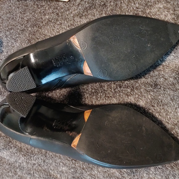 John Fluevog women bootie heel in good condition please see in photos - Picture 7 of 10